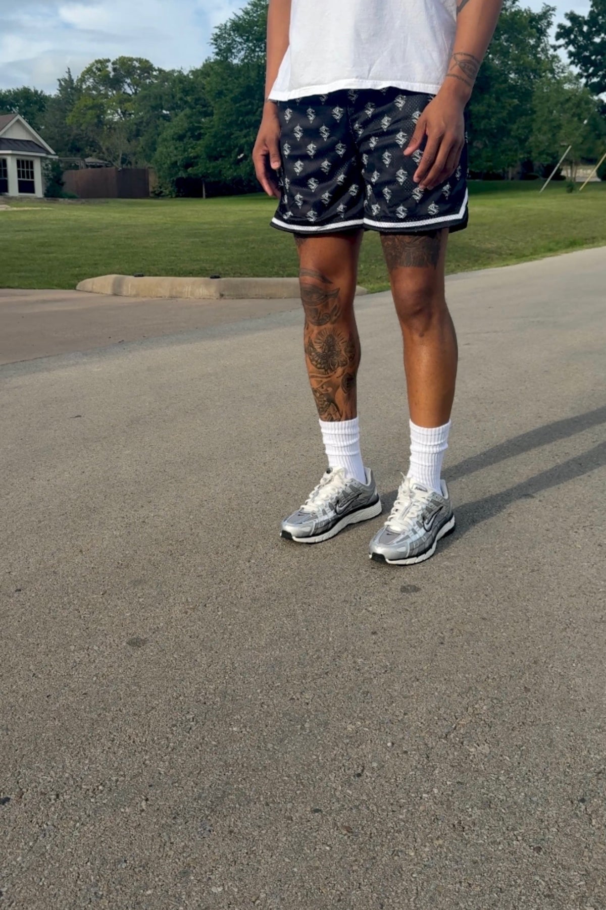 Multi logo Shorts ( Select Color )